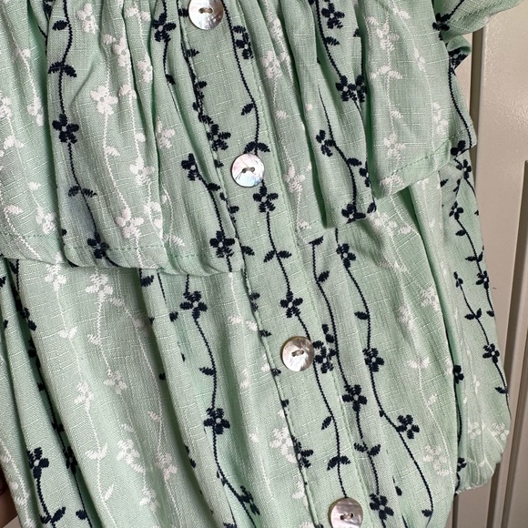 It’s Me off shoulder embroidered top - Picture 4 of 5